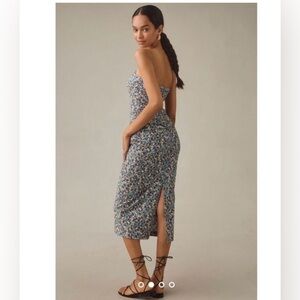 NWT - The Soleil Slim Strapless Ruched
Dress: Magic Fabric Edition, size L